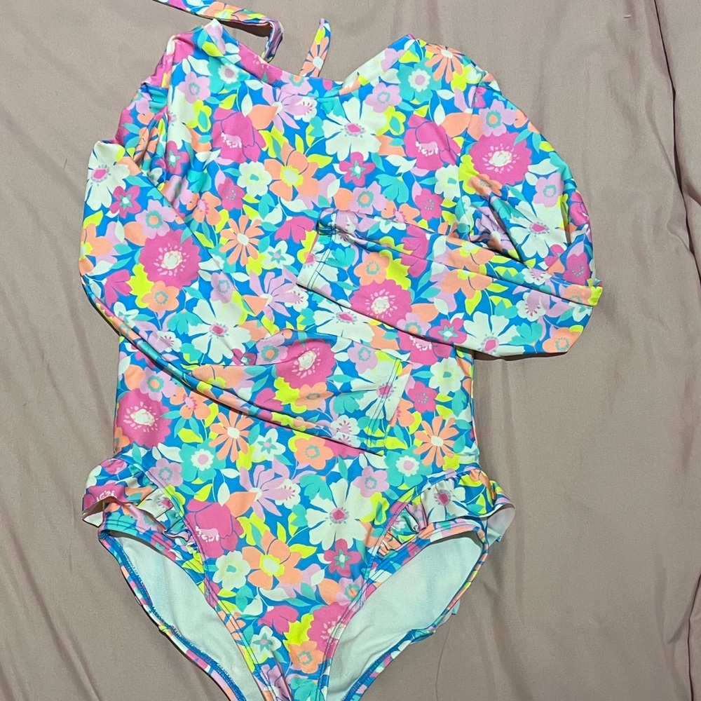 Swimsuit Bundle - Picture 6 of 9